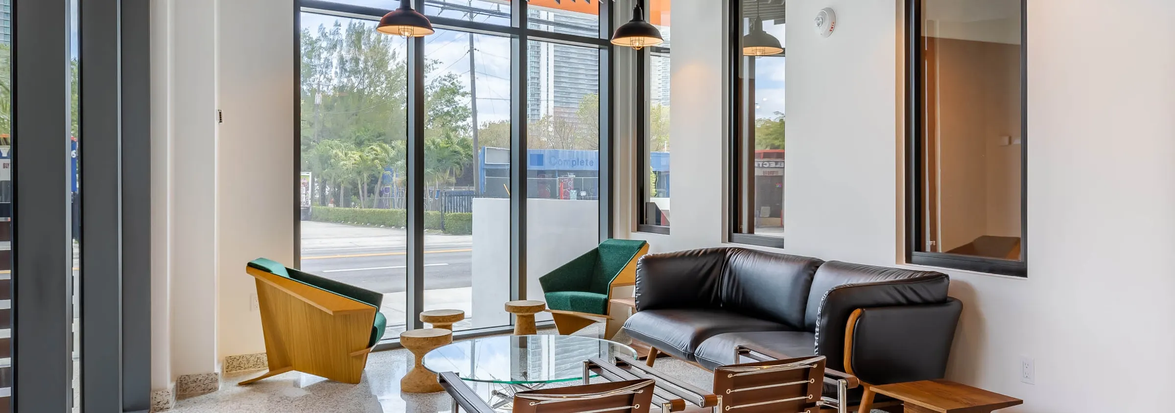 Social Lounges
