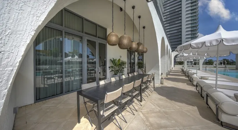 Outdoor Kitchen